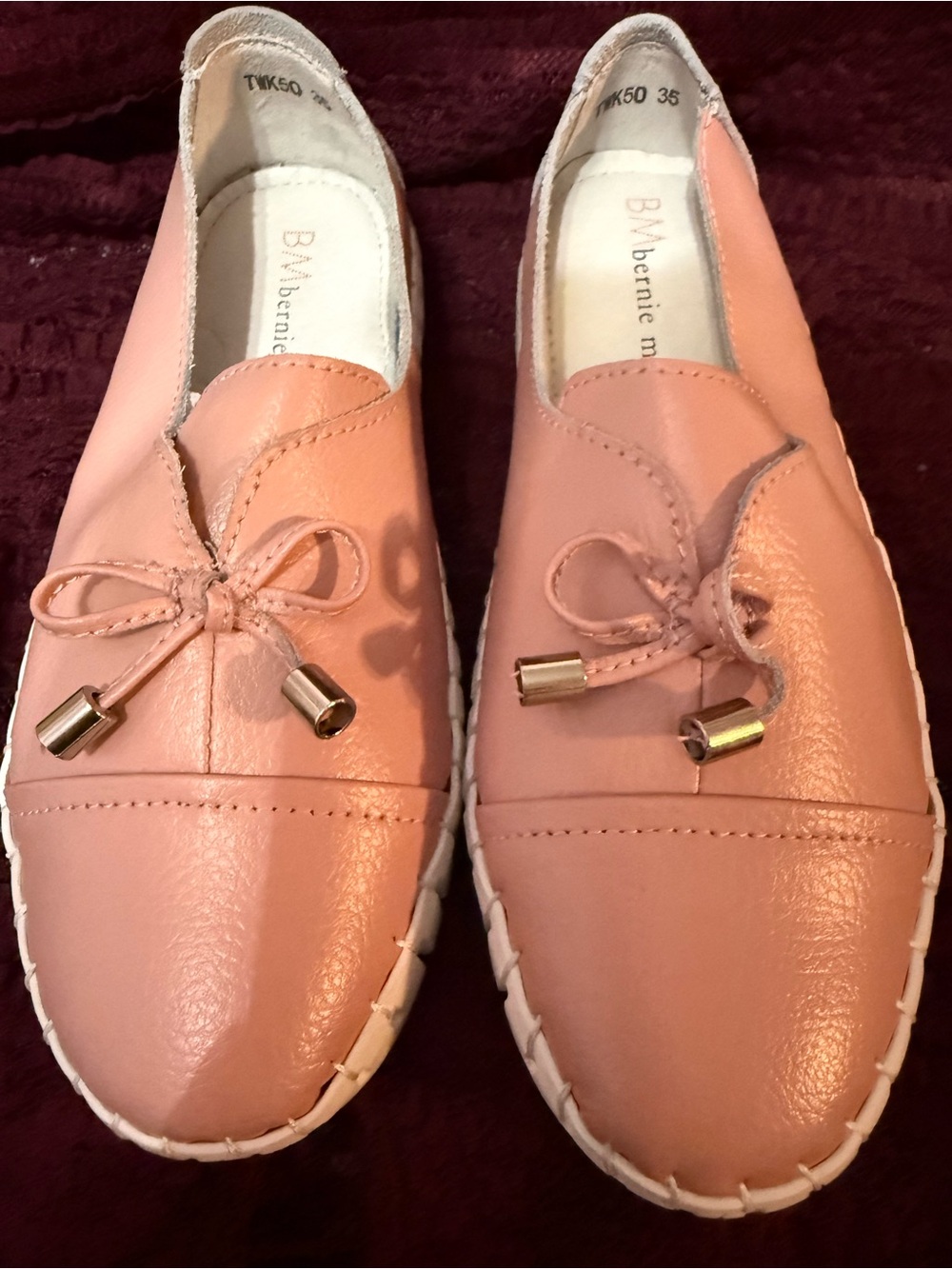 bernie mev. Peach Pink Leather Slip-On Loafers with Bow